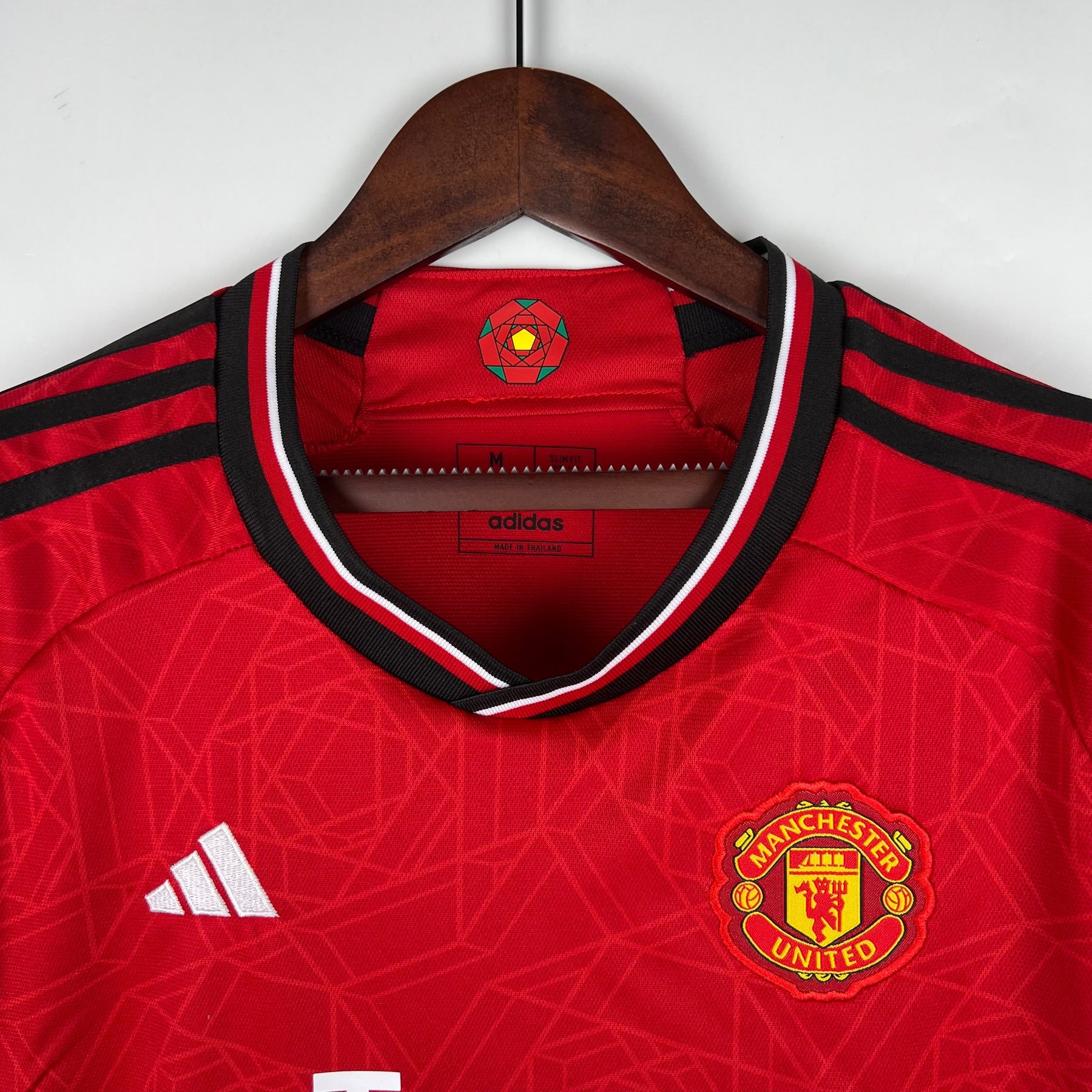 Manchester United Home 23/24 Feminina - Vermelha - Adidas