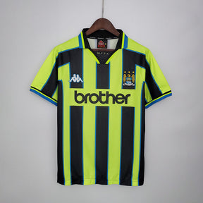 Camisa Manchester City Retrô 1998/1999 Amarela e Preta - Kappa