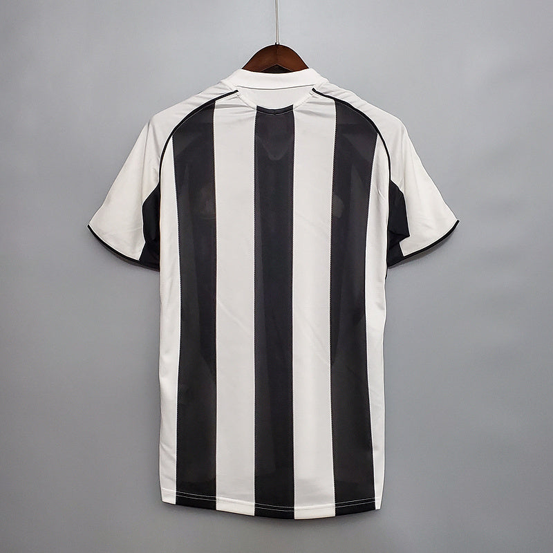 Camisa Newcastle Retrô 2005/2006 Preta e Branca - Adidas